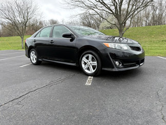 Used 2013 Toyota Camry XLE image 1
