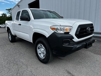 Used 2022 Toyota Tacoma SR image 1