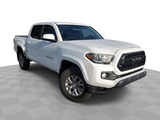 Used 2017 Toyota Tacoma SR5 image 1
