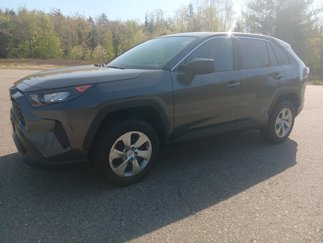 Used 2022 Toyota RAV4 LE image 1