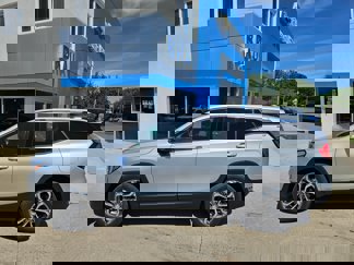 Used 2019 GMC Terrain SLT image 1