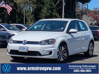 Used 2016 Volkswagen e-Golf SE image 1
