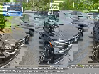 Used 2022 Volkswagen Taos SE image 1
