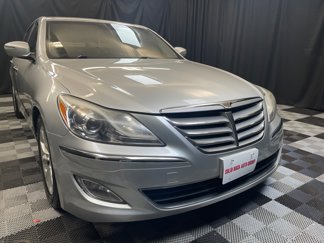 Used 2013 Hyundai Genesis 3.8 image 1