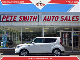 Used 2017 Kia Soul + image 1