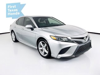 Used 2018 Toyota Camry L image 1