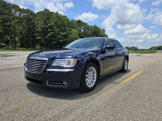 Used 2014 Chrysler 300 w/ Driver Convenience Group image 1
