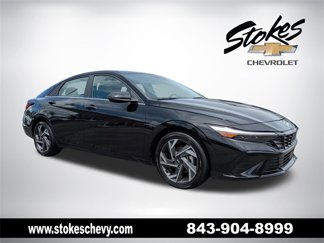Used 2024 Hyundai Elantra Limited image 1
