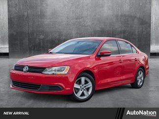 Used 2014 Volkswagen Jetta TDI image 1