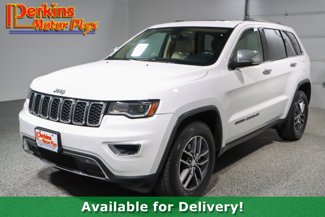 Used 2017 Jeep Grand Cherokee Limited w/ Luxury Group II image 1
