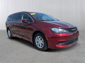 Used 2022 Chrysler Voyager LX image 1