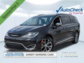 Used 2017 Chrysler Pacifica Limited image 1