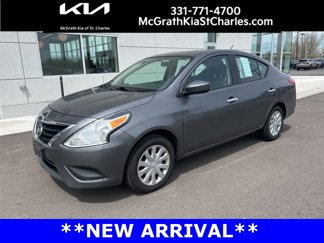 Used 2018 Nissan Versa SV image 1