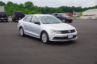 Used 2015 Volkswagen Jetta SE image 1