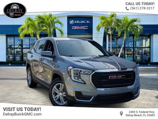 Used 2023 GMC Terrain SLE image 1