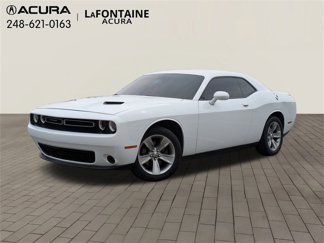 Used 2020 Dodge Challenger SXT image 1