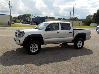 Used 2011 Toyota Tacoma PreRunner image 1