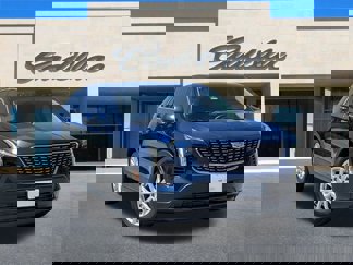 Certified 2022 Cadillac XT4 Luxury w/ Cold Weather Package image 1