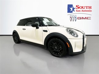 Used 2023 MINI Cooper 2-Door Hardtop w/ Signature Upholstery Package image 1