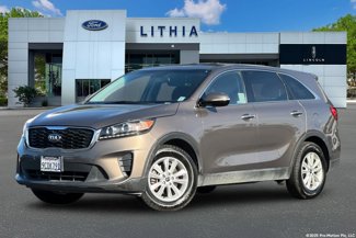 Used 2020 Kia Sorento LX image 1