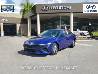Certified 2024 Hyundai Elantra SE image 1
