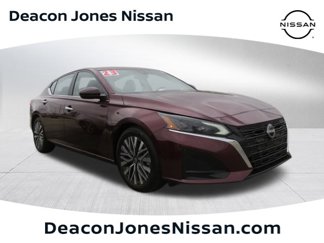 Used 2023 Nissan Altima 2.5 SV image 1