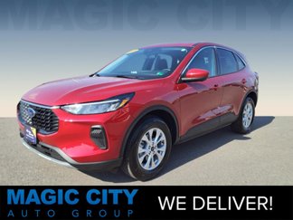 Certified 2023 Ford Escape Active w/ Tech Pack #2 image 1