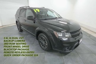Used 2019 Dodge Journey SE w/ Blacktop Package image 1