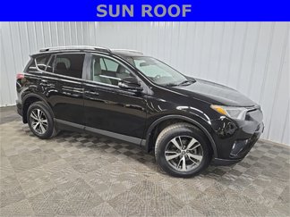 Used 2018 Toyota RAV4 XLE image 1
