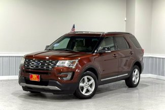 Used 2016 Ford Explorer XLT w/ Equipment Group 202A image 1