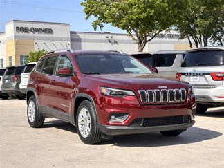 Used 2019 Jeep Cherokee Latitude w/ Popular Appearance Group image 1