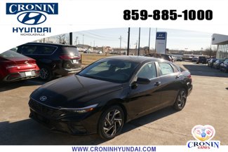New 2025 Hyundai Elantra SEL image 1