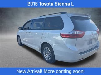 Used 2016 Toyota Sienna L video 2