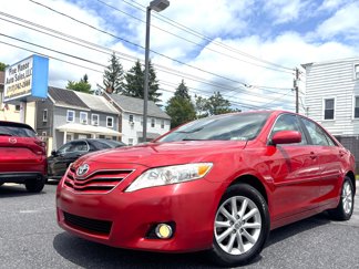 Used 2011 Toyota Camry XLE image 1