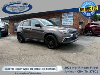 Used 2017 Mitsubishi Outlander Sport ES image 1