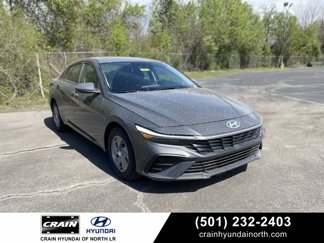 New 2025 Hyundai Elantra SE image 1