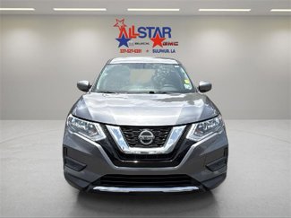 Used 2018 Nissan Rogue S image 1