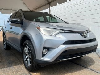 Used 2017 Toyota RAV4 XLE image 1