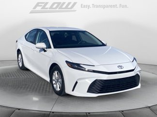 Used 2025 Toyota Camry LE image 1