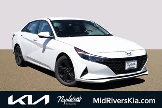 Used 2023 Hyundai Elantra SEL image 1