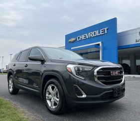 Used 2020 GMC Terrain SLE image 1