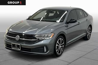 Used 2024 Volkswagen Jetta Sport image 1
