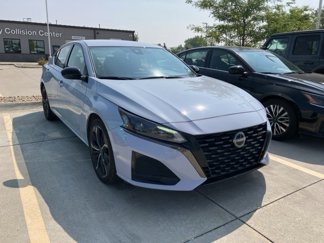 Used 2023 Nissan Altima 2.5 SR image 1