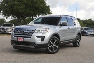 Used 2018 Ford Explorer XLT image 1