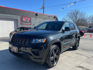 Used 2015 Jeep Grand Cherokee Altitude image 1