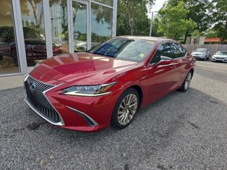 Used 2019 Lexus ES 300h Ultra Luxury image 1