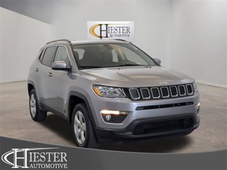 Used 2019 Jeep Compass Latitude image 1