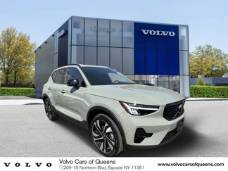 Certified 2024 Volvo XC40 B5 Plus w/ Climate Package image 1