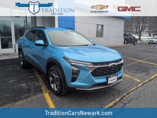 Used 2025 Chevrolet Trax LT w/ Driver Confidence Package image 1