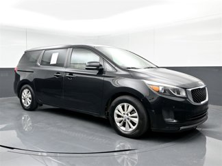 Used 2017 Kia Sedona LX w/ LX Essentials Premium Package image 1